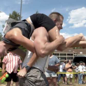 1603398_wife-carrying-750x500
